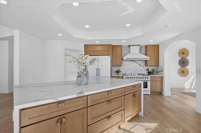 12322 Canyon Terrace, Santa Ana, CA 92705