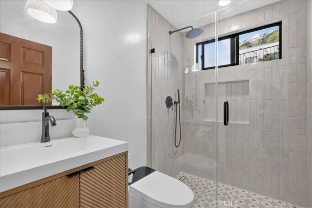 12322 Canyon Terrace, Santa Ana, CA 92705