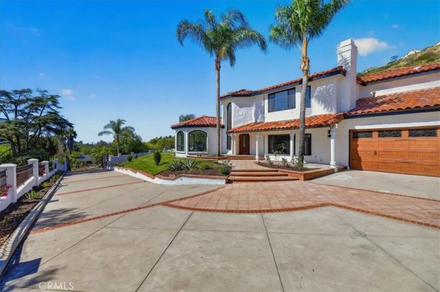 12322 Canyon Terrace, Santa Ana, CA 92705