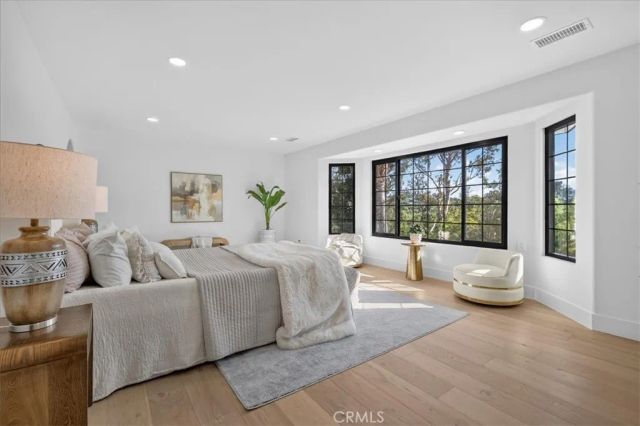 12322 Canyon Terrace, Santa Ana, CA 92705