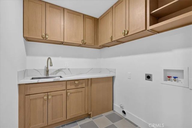 12322 Canyon Terrace, Santa Ana, CA 92705