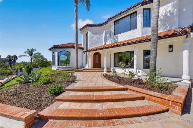 12322 Canyon Terrace, Santa Ana, CA 92705