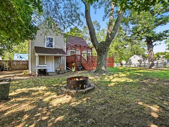 1095 Roosevelt Court, Muskegon, MI 49441