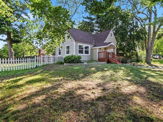 1095 Roosevelt Court, Muskegon, MI 49441