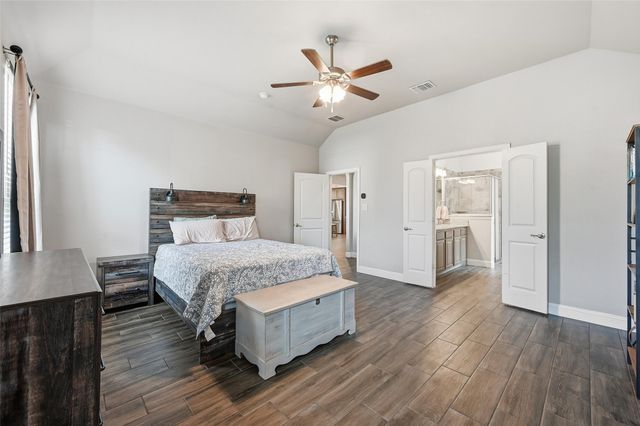 991 E Villas Court, Lewisville, TX 75067