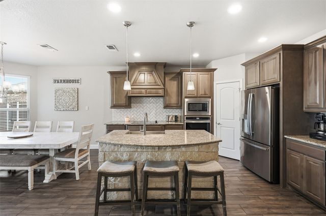 991 E Villas Court, Lewisville, TX 75067