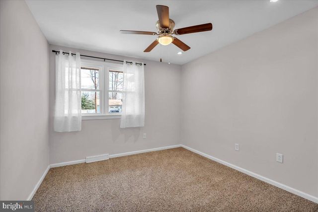 915 MARYLAND AVE, Deptford, NJ 08096