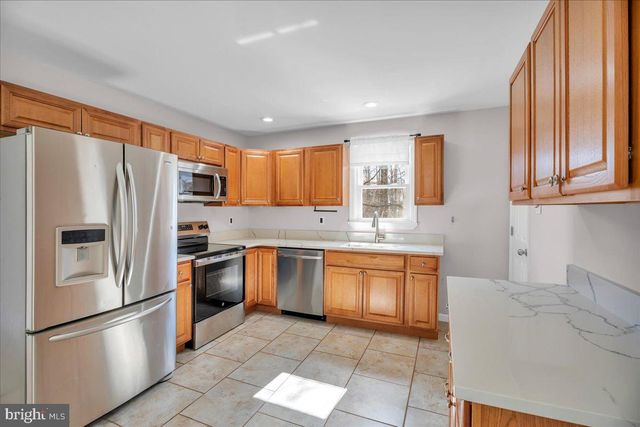 915 MARYLAND AVE, Deptford, NJ 08096