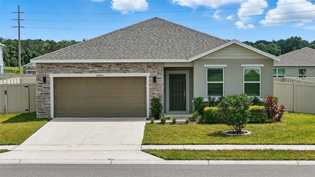 24401 SUNNYS HALO WAY, Sorrento, FL 32776