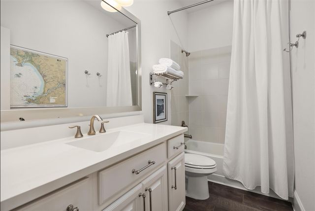 5425 Brigantine Cay Court, Texas City, TX 77590