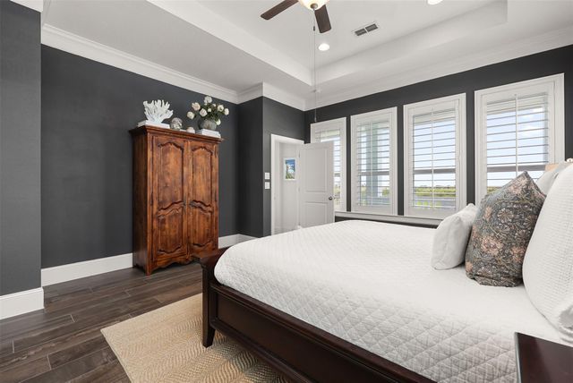5425 Brigantine Cay Court, Texas City, TX 77590