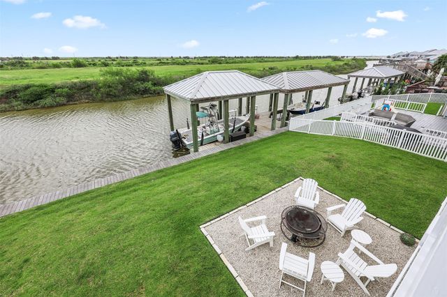 5425 Brigantine Cay Court, Texas City, TX 77590