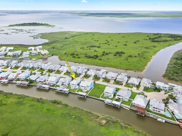 5425 Brigantine Cay Court, Texas City, TX 77590