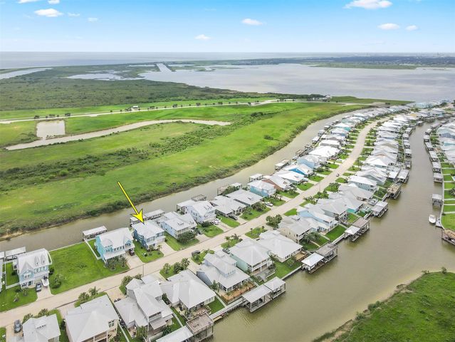 5425 Brigantine Cay Court, Texas City, TX 77590