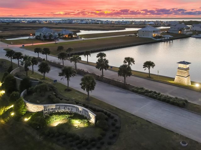 5425 Brigantine Cay Court, Texas City, TX 77590
