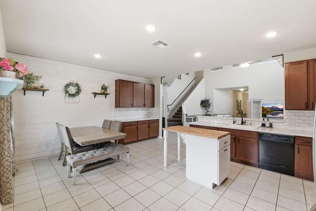 1511 Shannon Street, Alvin, TX 77511