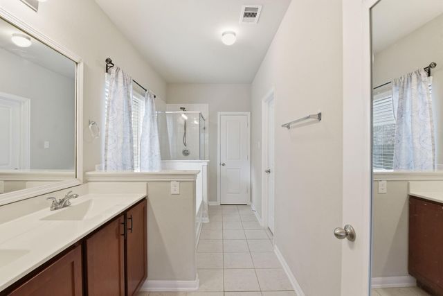 1511 Shannon Street, Alvin, TX 77511