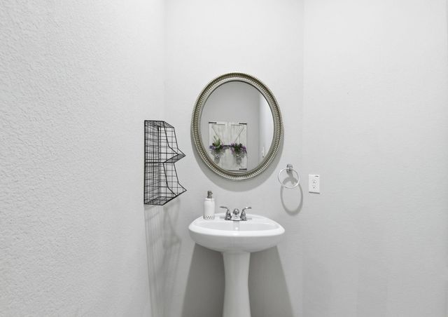 1511 Shannon Street, Alvin, TX 77511