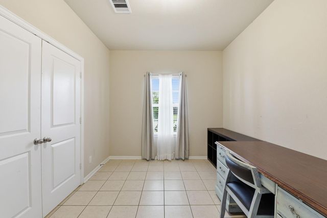 1511 Shannon Street, Alvin, TX 77511