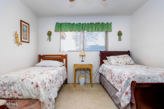 113 N Moon Road, Socorro, TX 79927