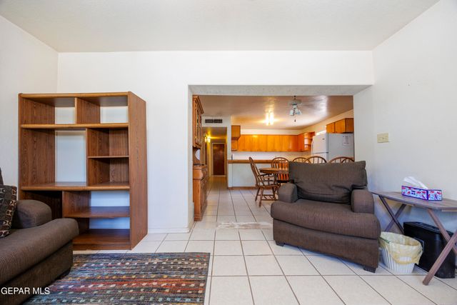 113 N Moon Road, Socorro, TX 79927