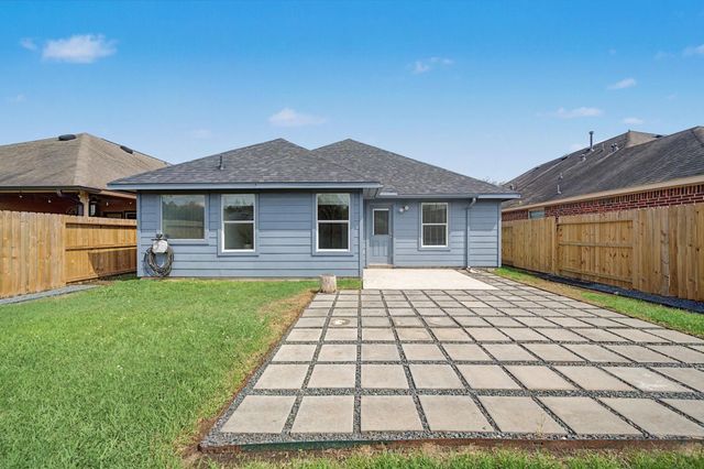 31831 Forest Park Trail, Conroe, TX 77385