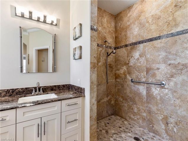 13711 Martone CT, Estero, FL 33928