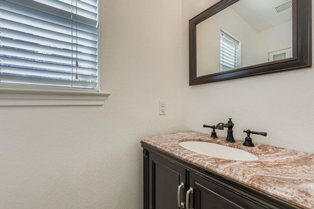 411 Meadow Park DR, Georgetown, TX 78626