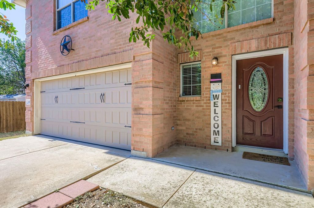 411 Meadow Park DR, Georgetown, TX 78626