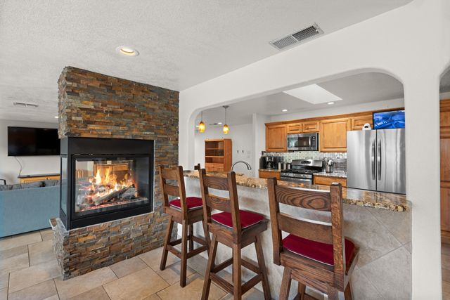 4705 Oahu Drive NE, Albuquerque, NM 87111