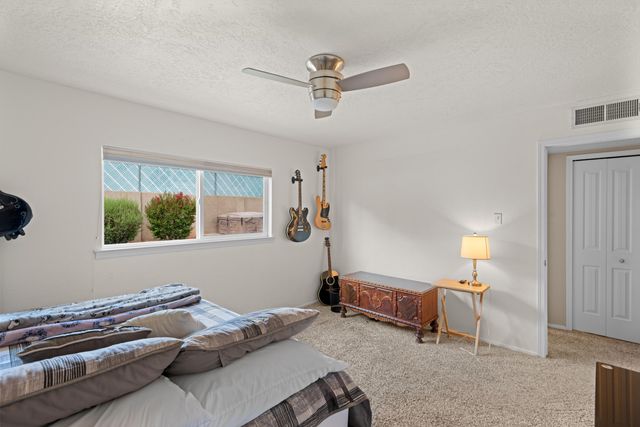 4705 Oahu Drive NE, Albuquerque, NM 87111