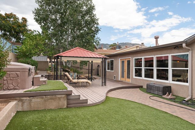 4705 Oahu Drive NE, Albuquerque, NM 87111