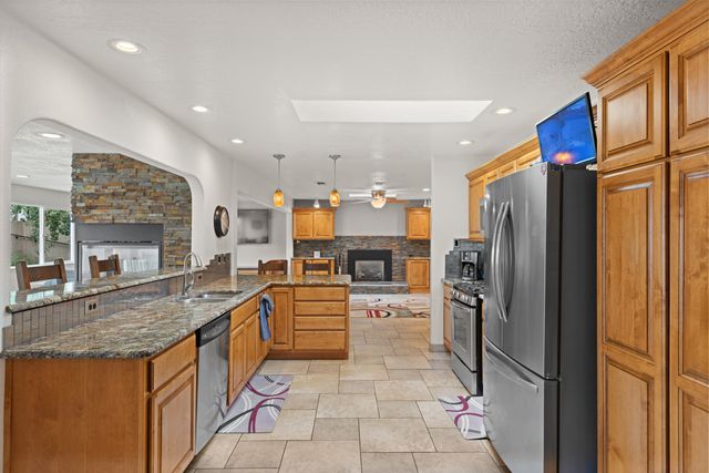4705 Oahu Drive NE, Albuquerque, NM 87111
