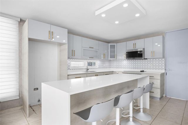 P-25 DELFIN STREET, Dorado, PR 00646