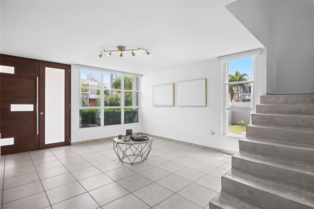 P-25 DELFIN STREET, Dorado, PR 00646