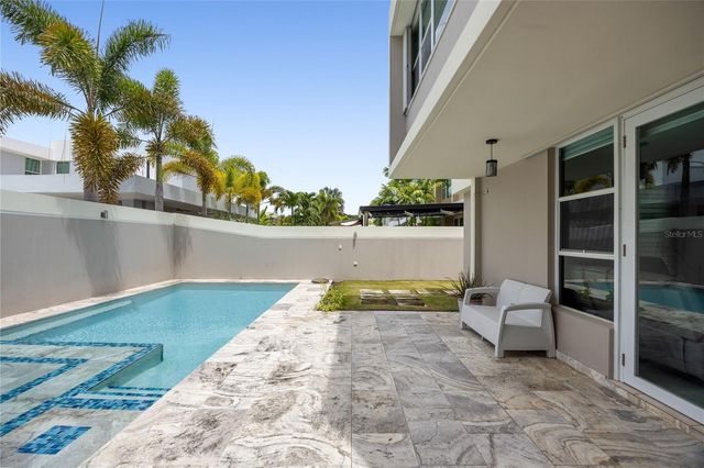 P-25 DELFIN STREET, Dorado, PR 00646