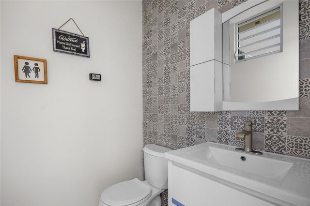 P-25 DELFIN STREET, Dorado, PR 00646