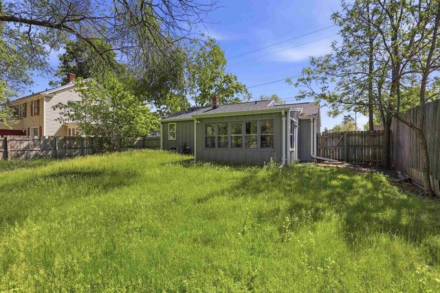 1831 S ONEIDA STREET, Appleton, WI 54915