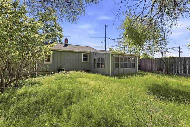 1831 S ONEIDA STREET, Appleton, WI 54915