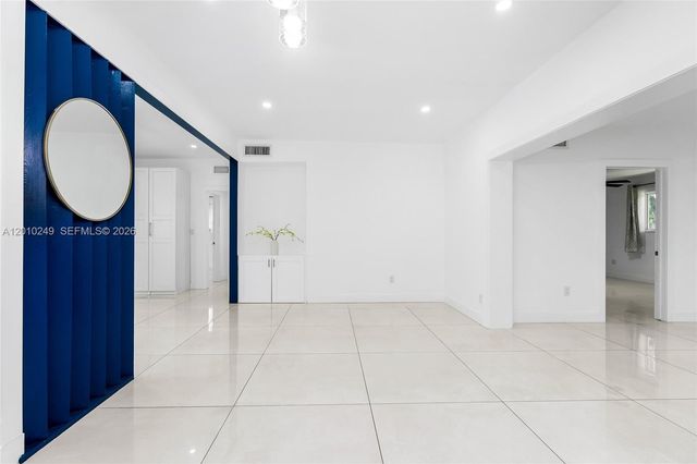 7800 SW 57th Court, South Miami, FL 33143
