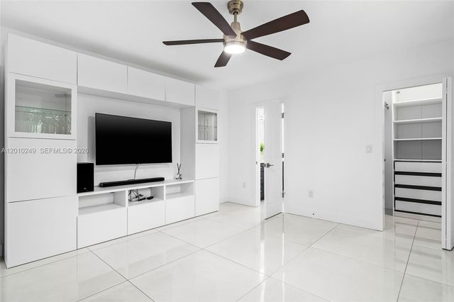 7800 SW 57th Court, South Miami, FL 33143