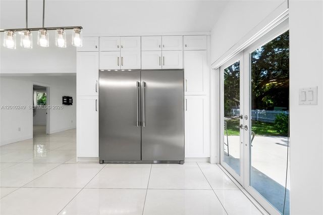 7800 SW 57th Court, South Miami, FL 33143