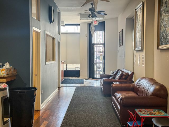 3801 W North Avenue, Chicago, IL 60647