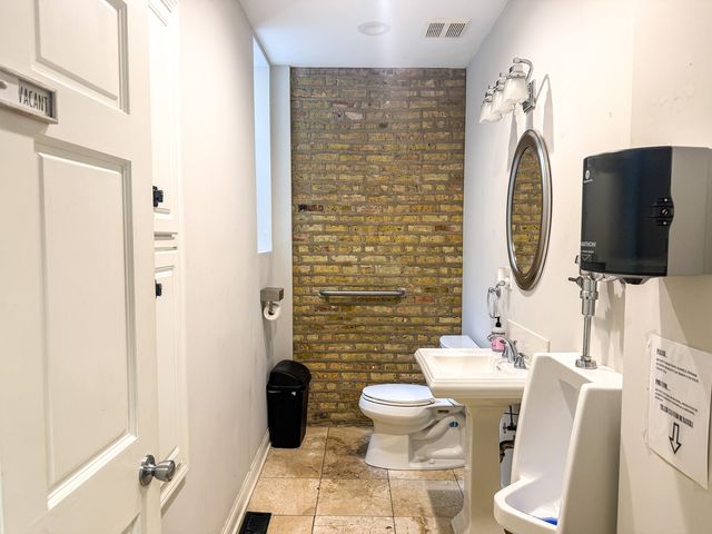 3801 W North Avenue, Chicago, IL 60647