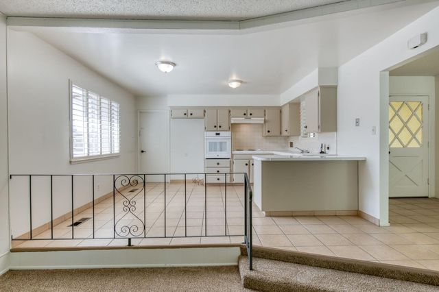 4839 E Santa Ana Avenue, Fresno, CA 93726