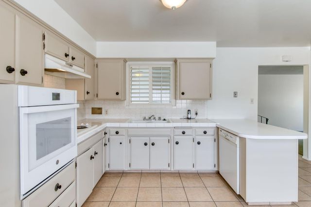 4839 E Santa Ana Avenue, Fresno, CA 93726