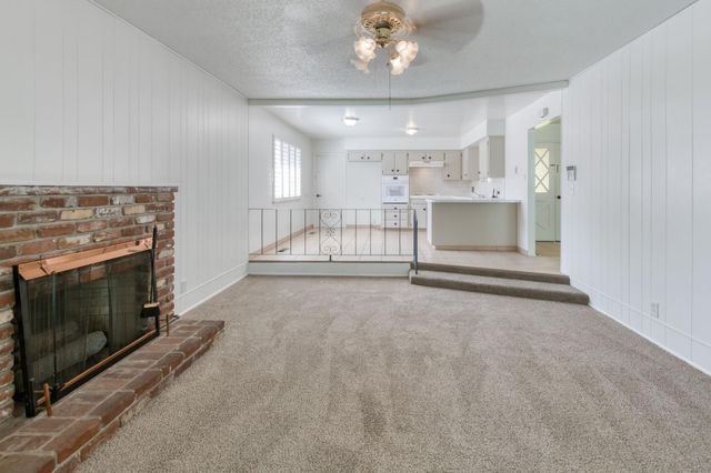 4839 E Santa Ana Avenue, Fresno, CA 93726