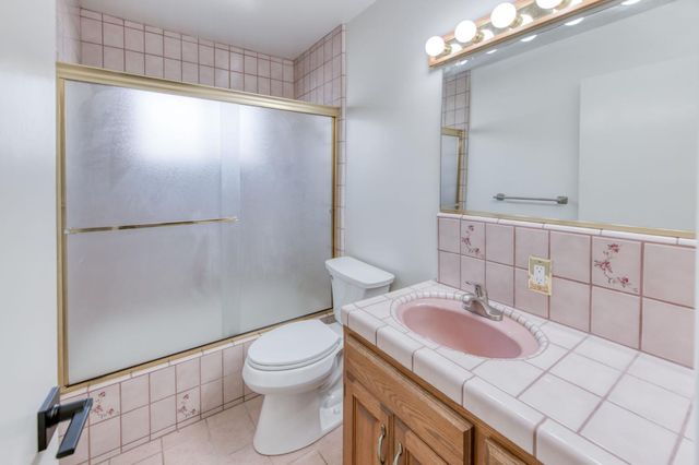 4839 E Santa Ana Avenue, Fresno, CA 93726