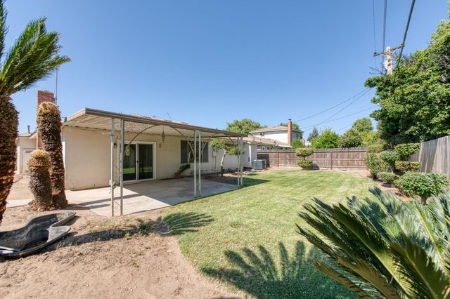4839 E Santa Ana Avenue, Fresno, CA 93726
