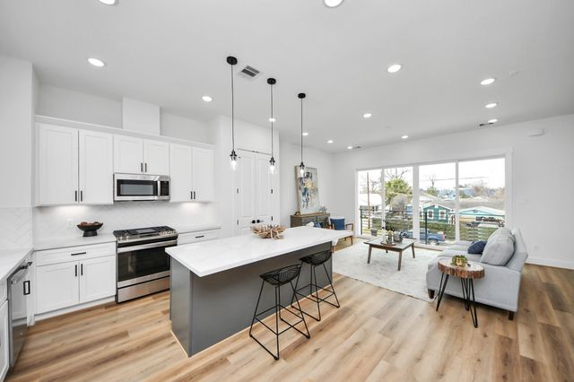 1216 English Street, Houston, TX 77009